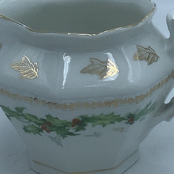 Z. S. & C. Bavaria Holiday Holly Creamer - Picture 2 of 12